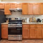 One Bedroom Gem Near Center City