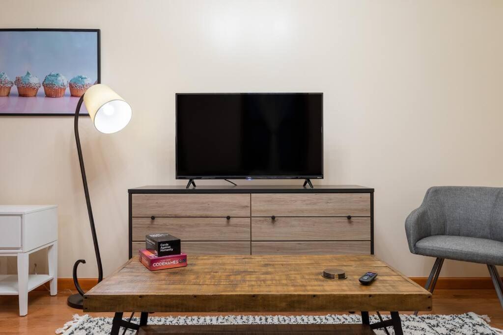 One Bedroom Gem Near Center * Philadelphia