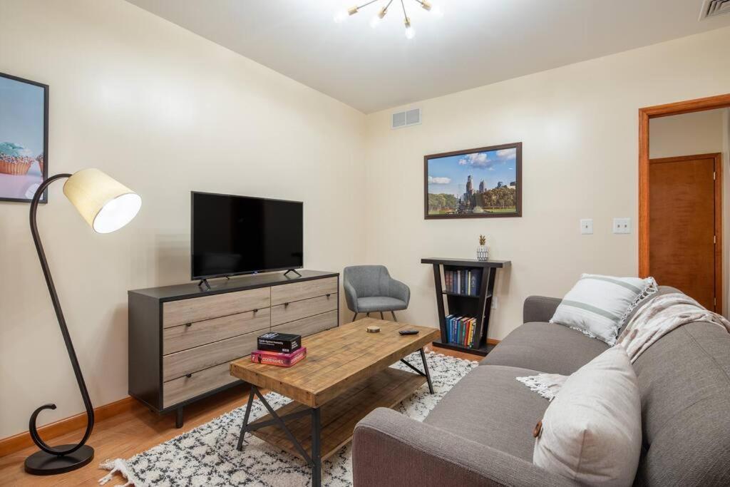 One Bedroom Gem Near Center * Philadelphia