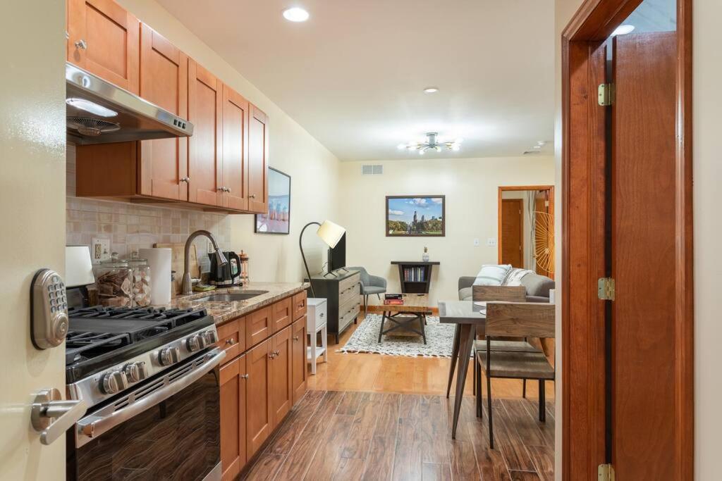 One Bedroom Gem Near Center * Philadelphia